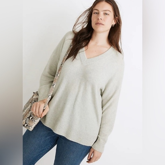 Madewell Bartlett Women's V-Neck Sweater - Light Gray size small - Picture 11 of 11